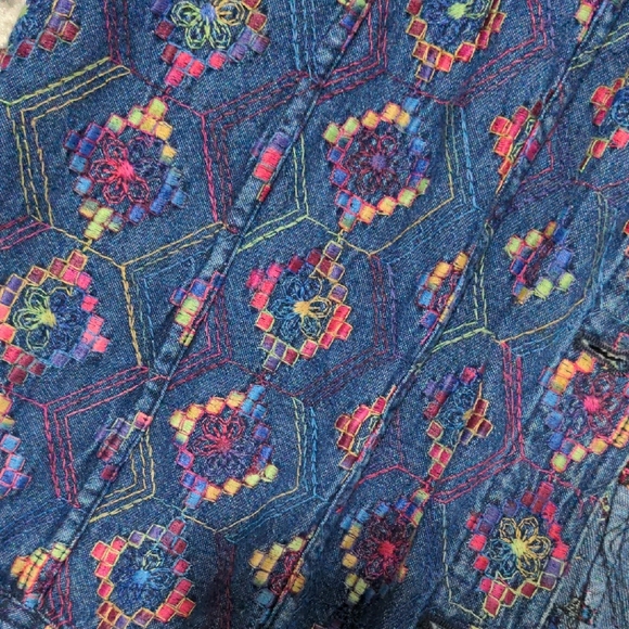 Colorful Patterned Jacket - Picture 2 of 5